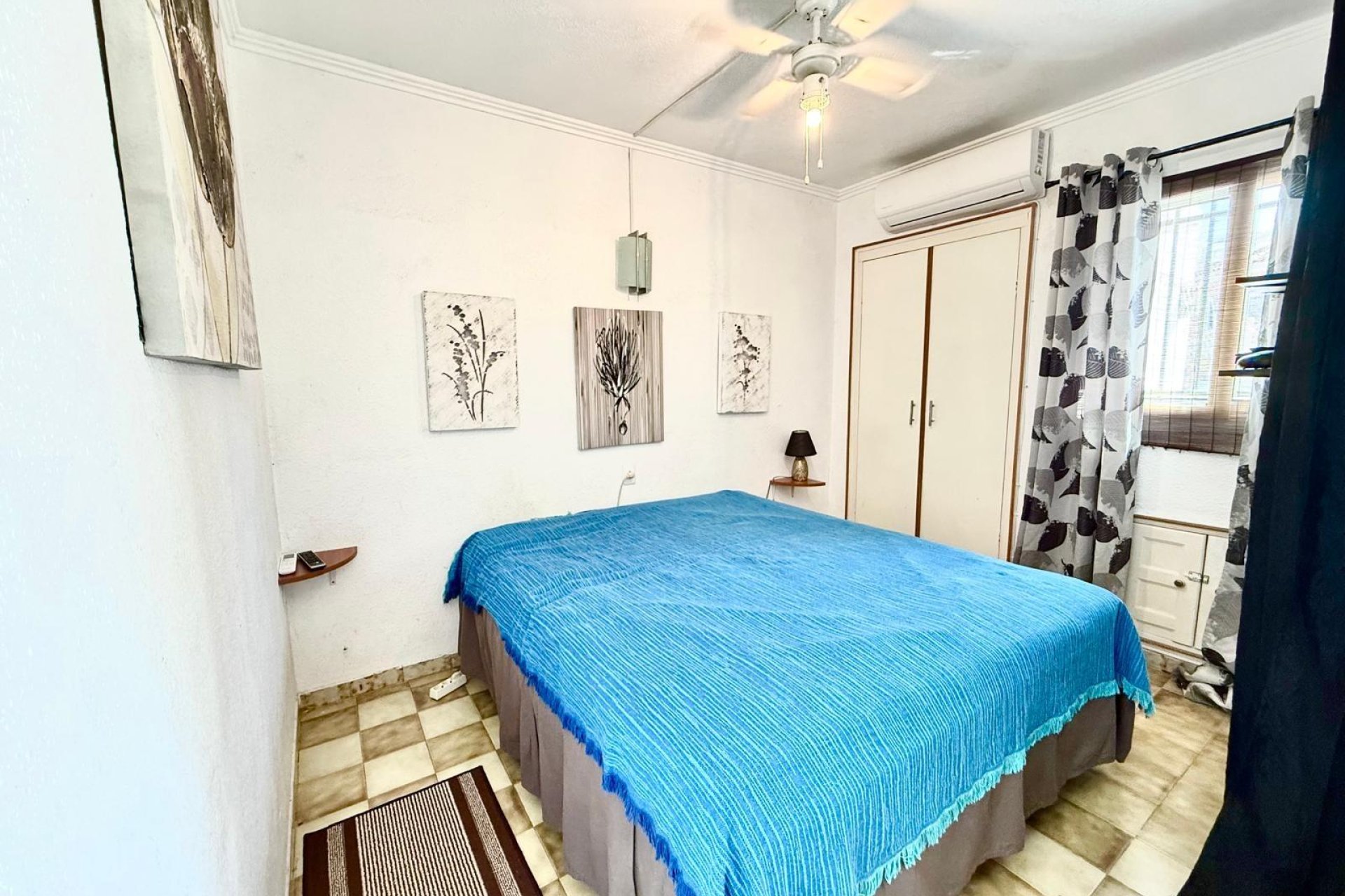 Resale - Bungalow - Torrevieja - La Siesta - El Salado - Torreta