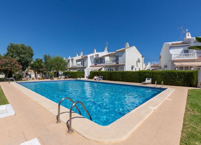 Resale - Bungalow - Torrevieja - La Siesta - El Salado - Torreta