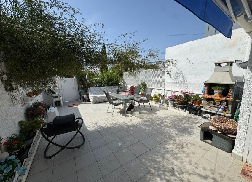 Resale - Bungalow - Torrevieja - La Siesta - El Salado - Torreta