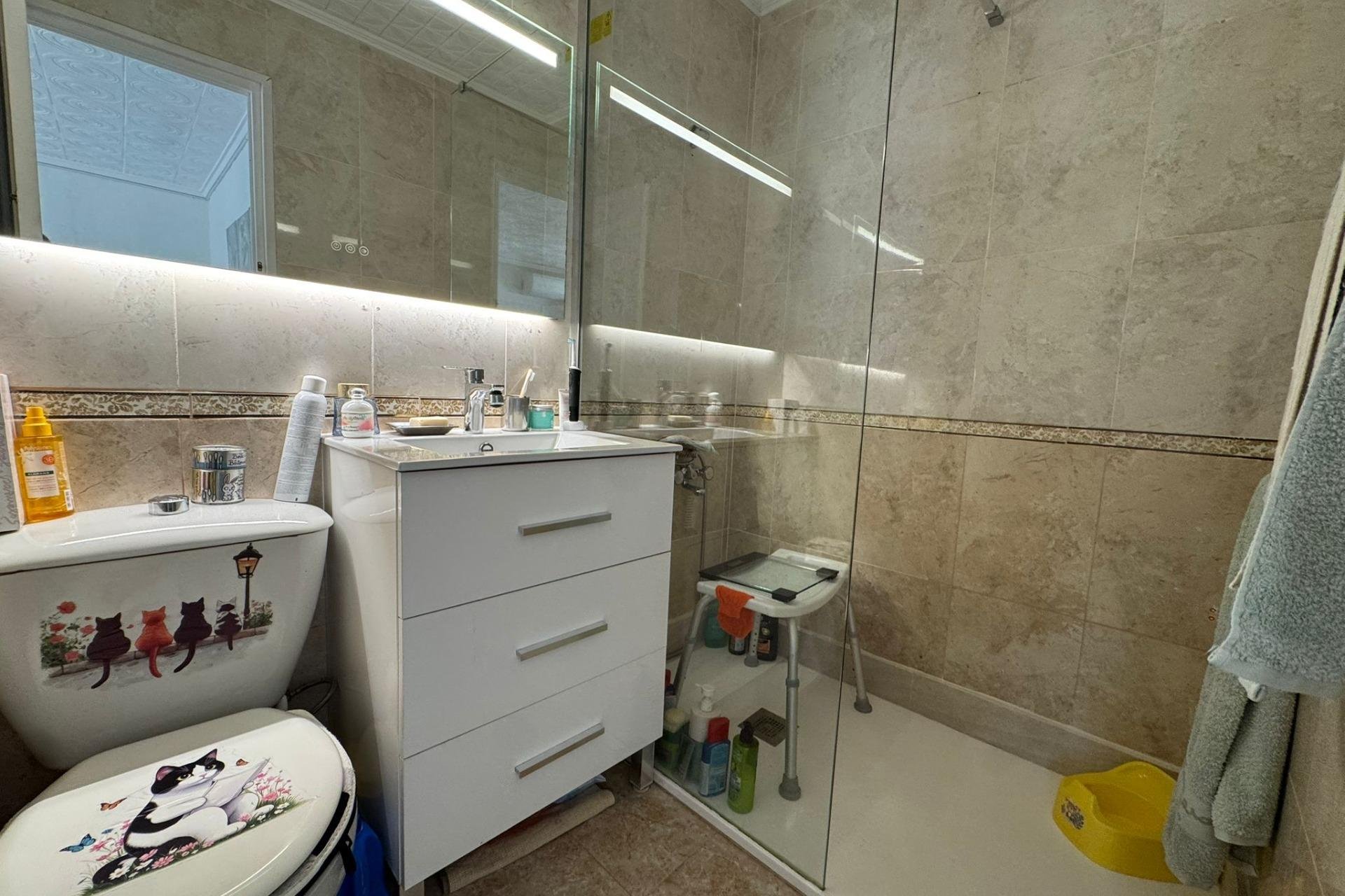 Resale - Bungalow - Torrevieja - La Siesta - El Salado - Torreta