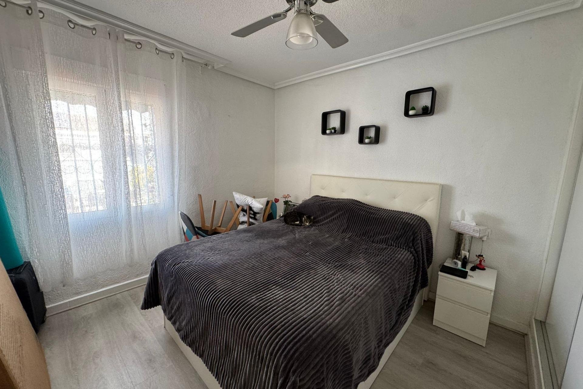 Resale - Bungalow - Torrevieja - La Siesta - El Salado - Torreta