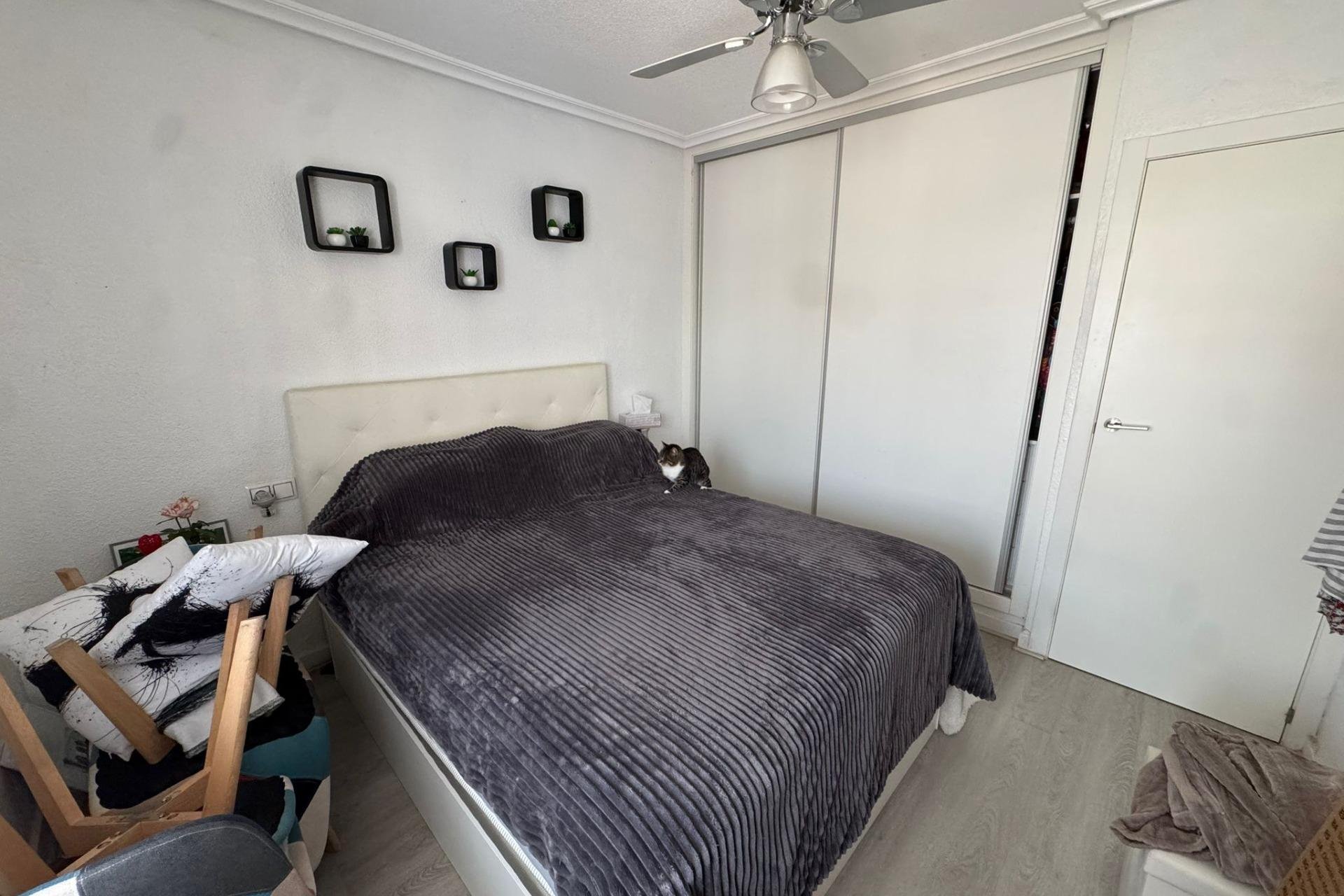 Resale - Bungalow - Torrevieja - La Siesta - El Salado - Torreta