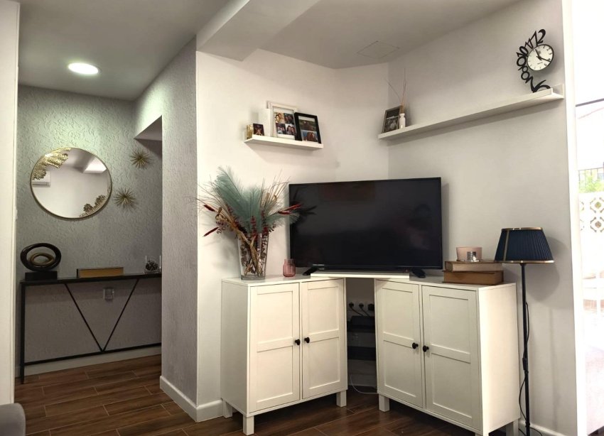 Resale - Bungalow - Torrevieja - La Siesta - El Salado - Torreta