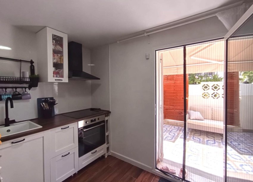 Resale - Bungalow - Torrevieja - La Siesta - El Salado - Torreta