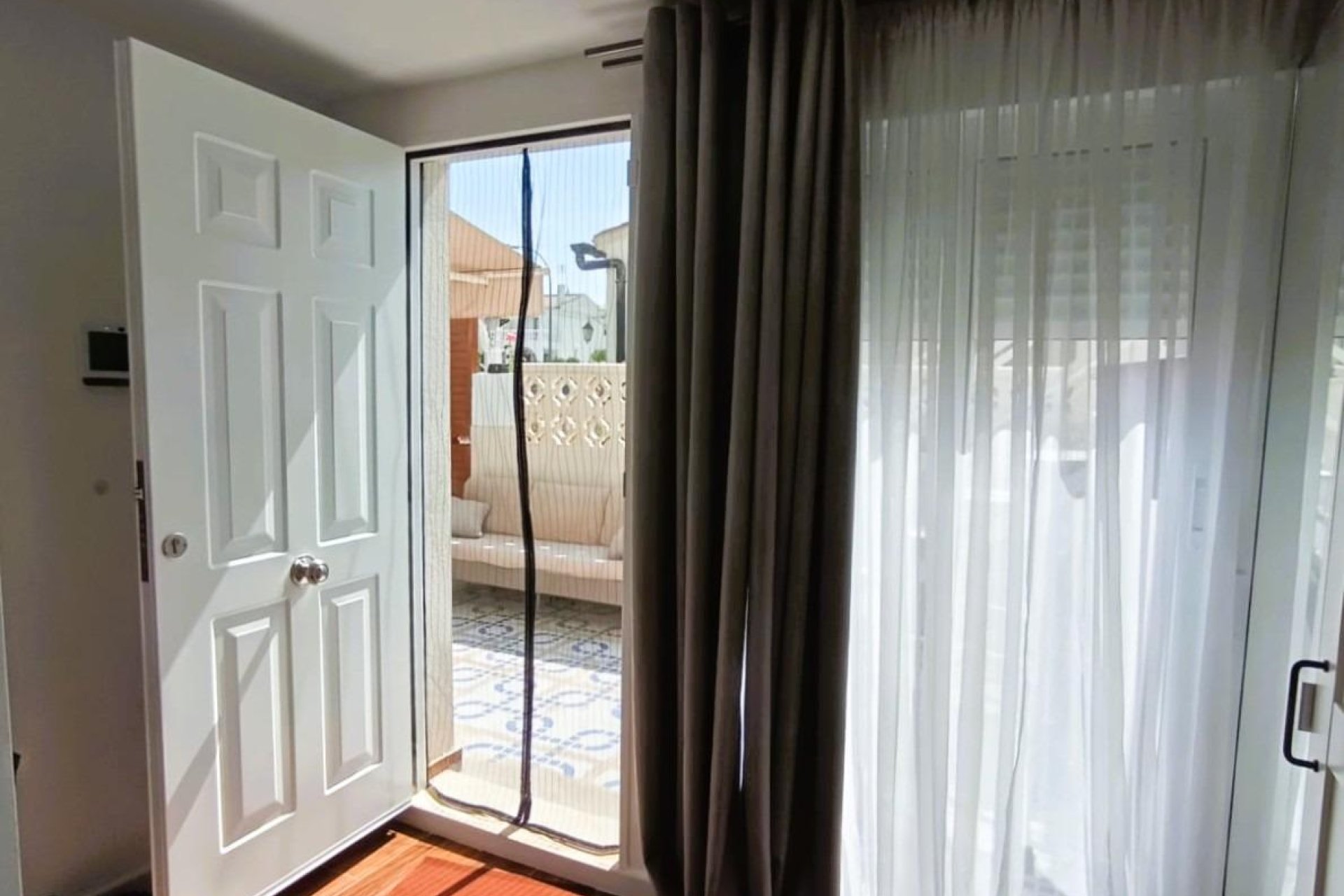 Resale - Bungalow - Torrevieja - La Siesta - El Salado - Torreta