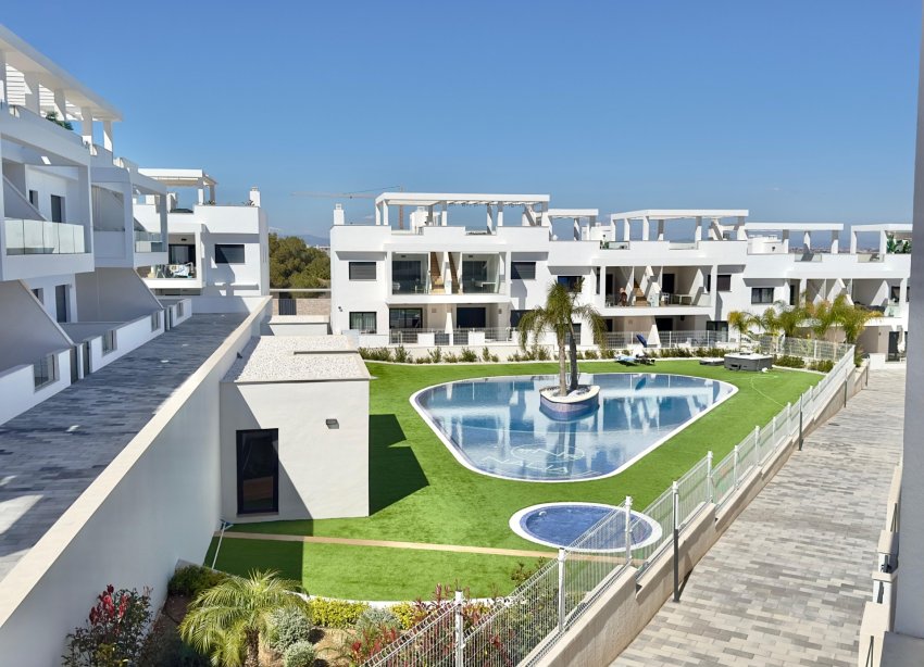 Resale - Bungalow - Torrevieja - Los balcones