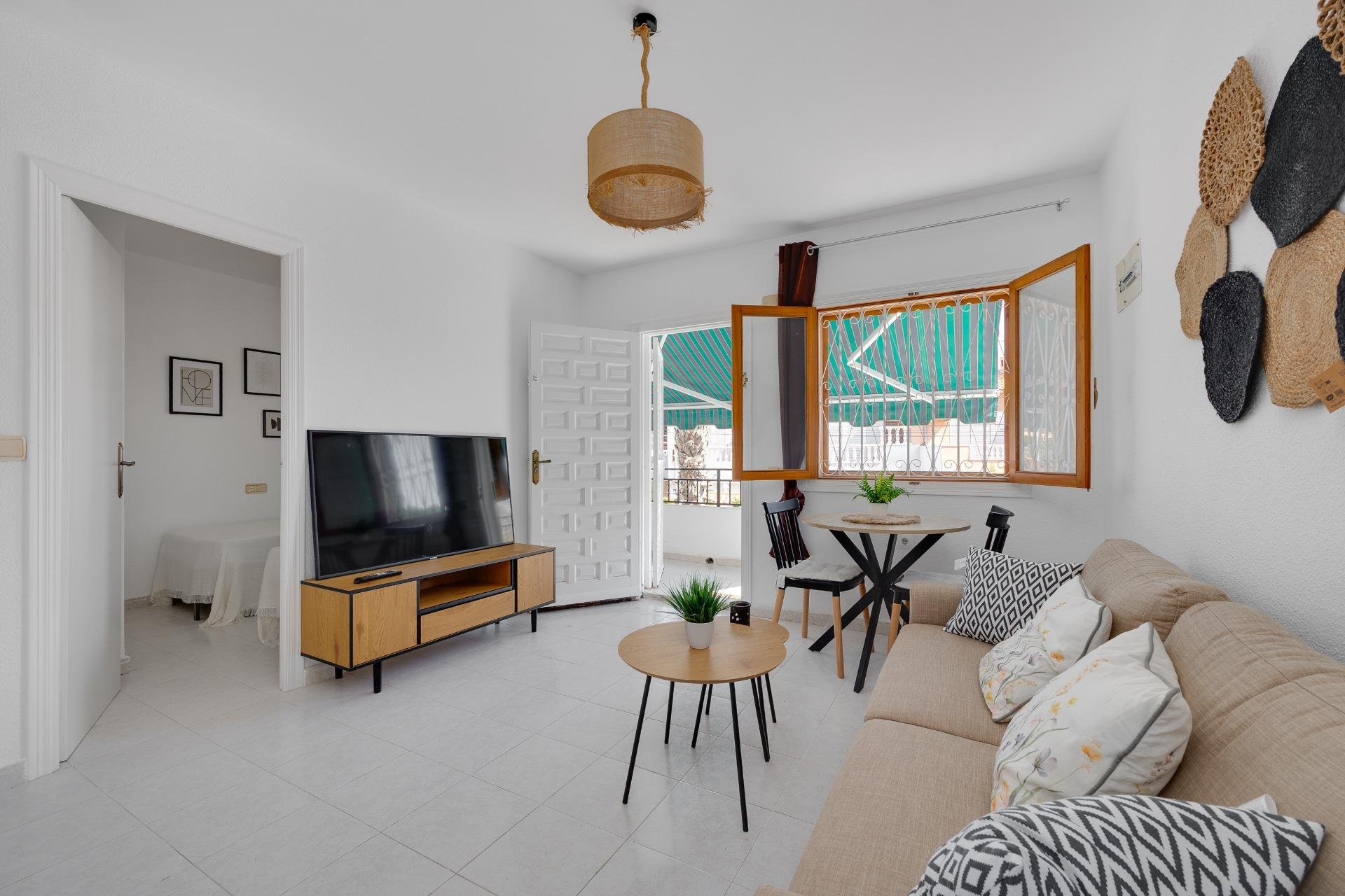 Resale - Bungalow - Torrevieja - Los Frutales