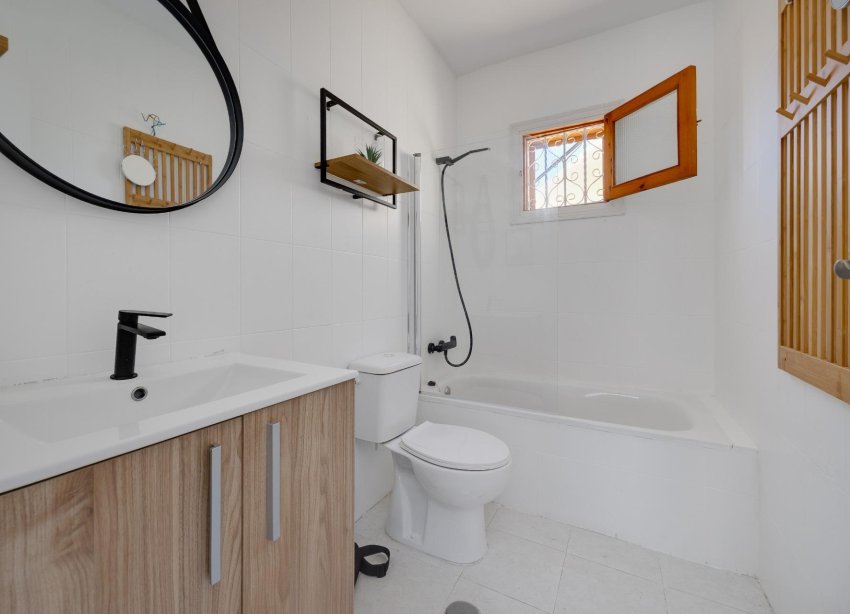 Resale - Bungalow - Torrevieja - Los Frutales
