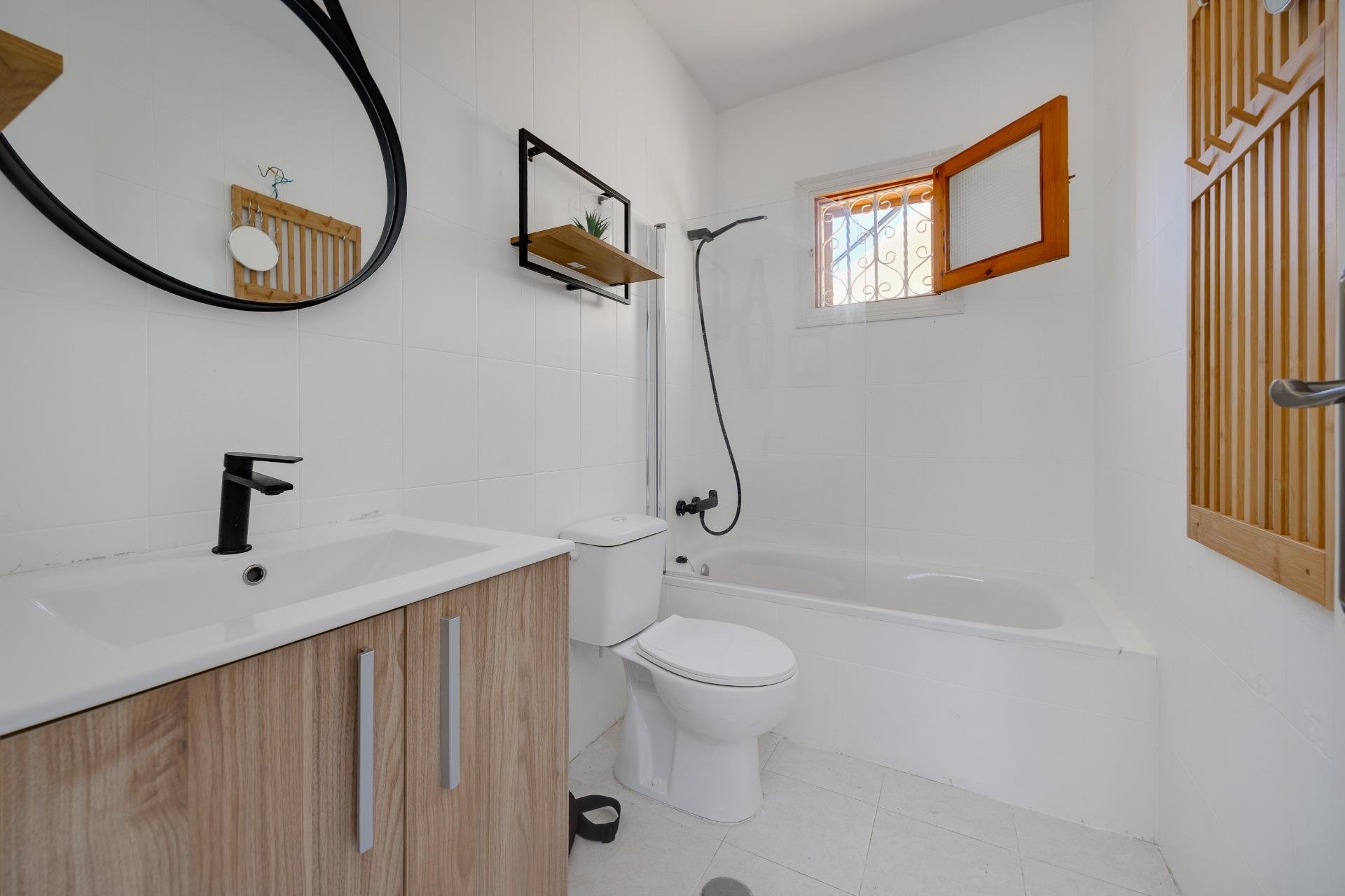 Resale - Bungalow - Torrevieja - Los Frutales