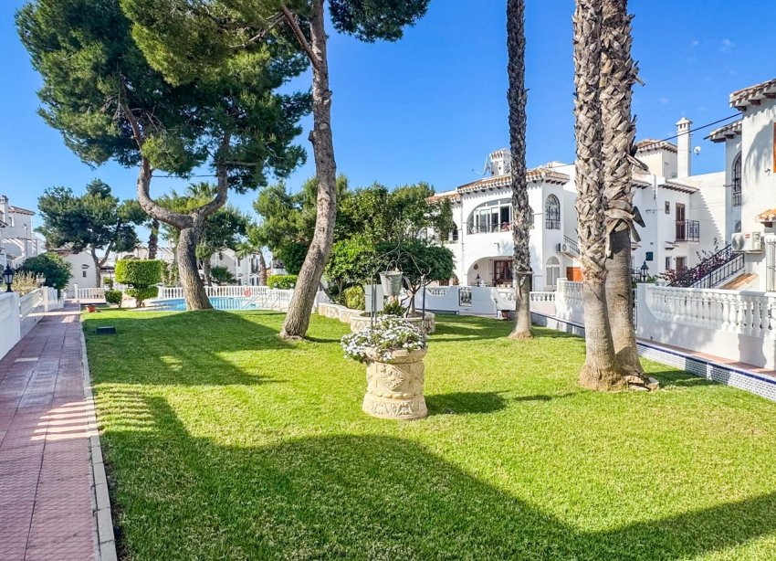 Resale - Bungalow - Torrevieja - Nueva Torrevieja