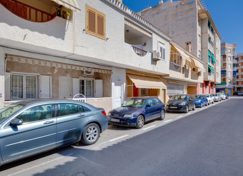 Resale - Bungalow - Torrevieja - Playa de La Acequion