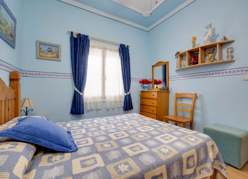 Resale - Bungalow - Torrevieja - Playa de La Acequion