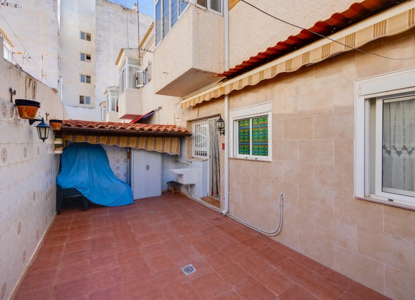 Resale - Bungalow - Torrevieja - Playa de La Acequion