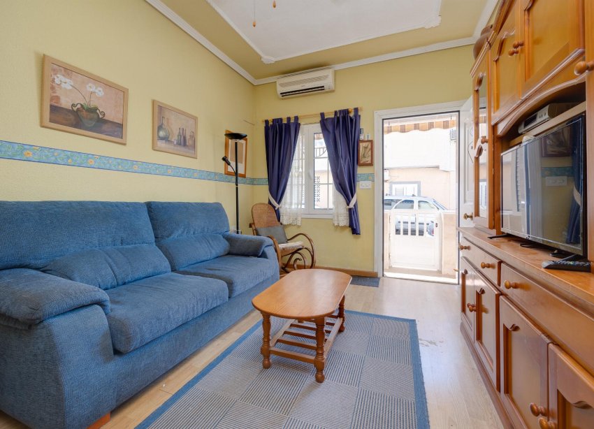 Resale - Bungalow - Torrevieja - Playa de La Acequion