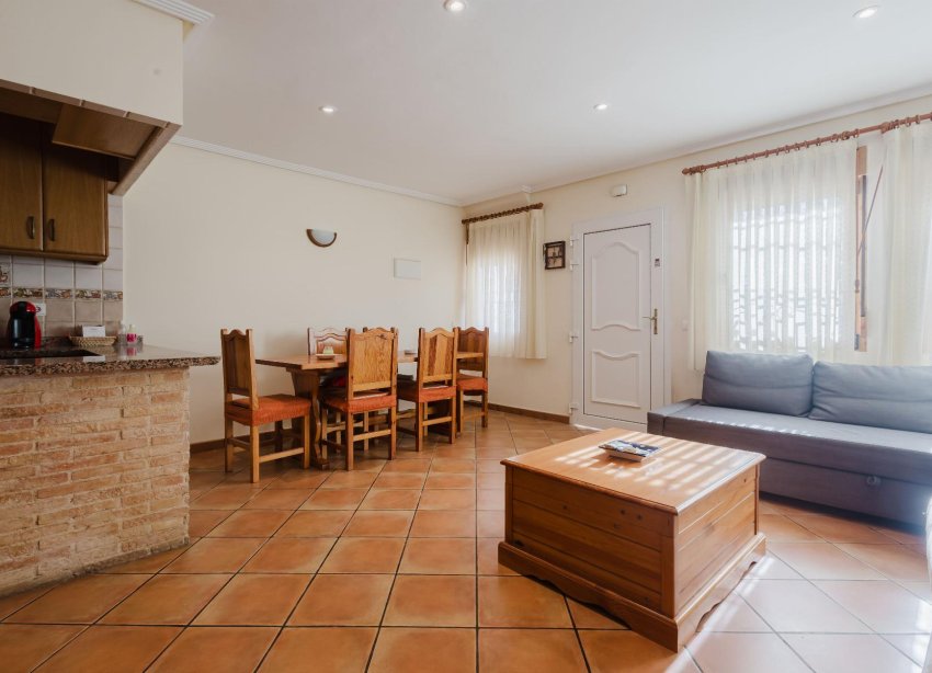 Resale - Bungalow - Torrevieja - PLAYA DE LA MATA