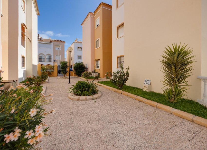 Resale - Bungalow - Torrevieja - playa de los naufragos