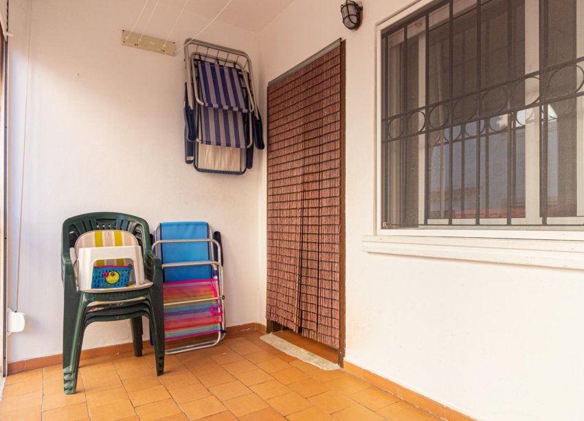 Resale - Bungalow - Torrevieja - Playa de los Naufragos