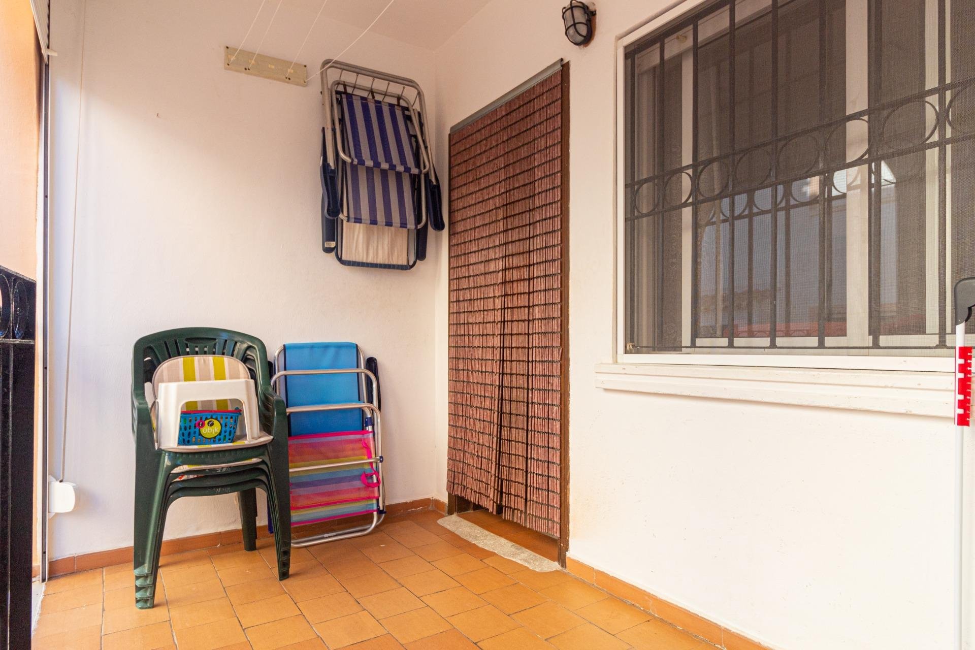 Resale - Bungalow - Torrevieja - Playa de los Naufragos