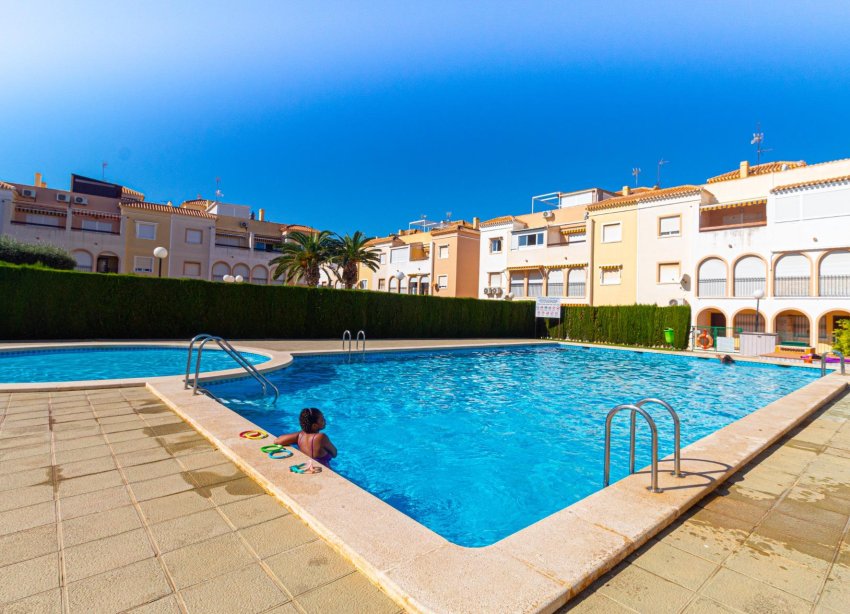 Resale - Bungalow - Torrevieja - Playa de los Naufragos