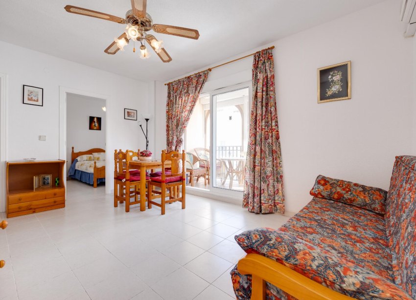 Resale - Bungalow - Torrevieja - playa de los naufragos