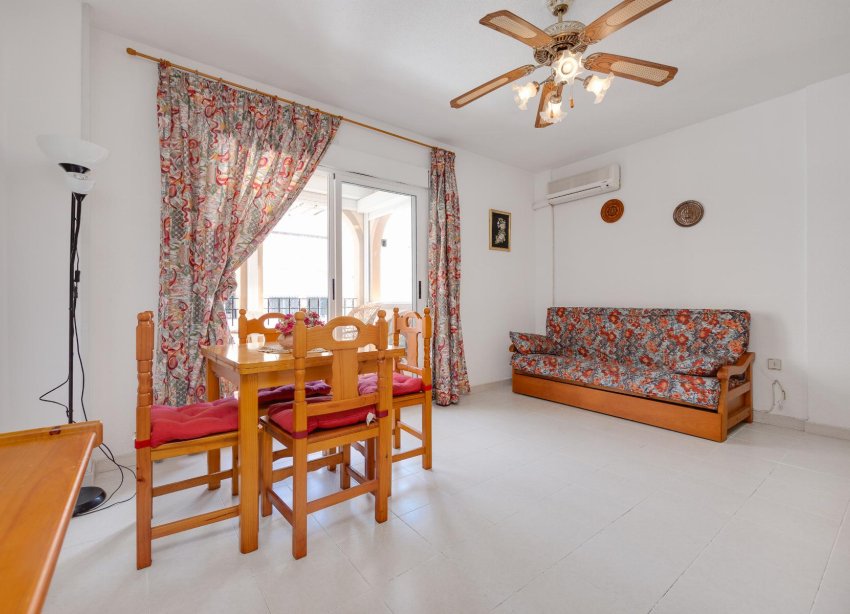 Resale - Bungalow - Torrevieja - playa de los naufragos