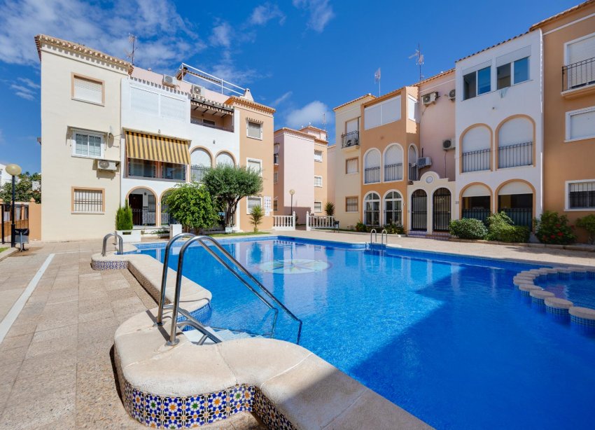 Resale - Bungalow - Torrevieja - playa de los naufragos