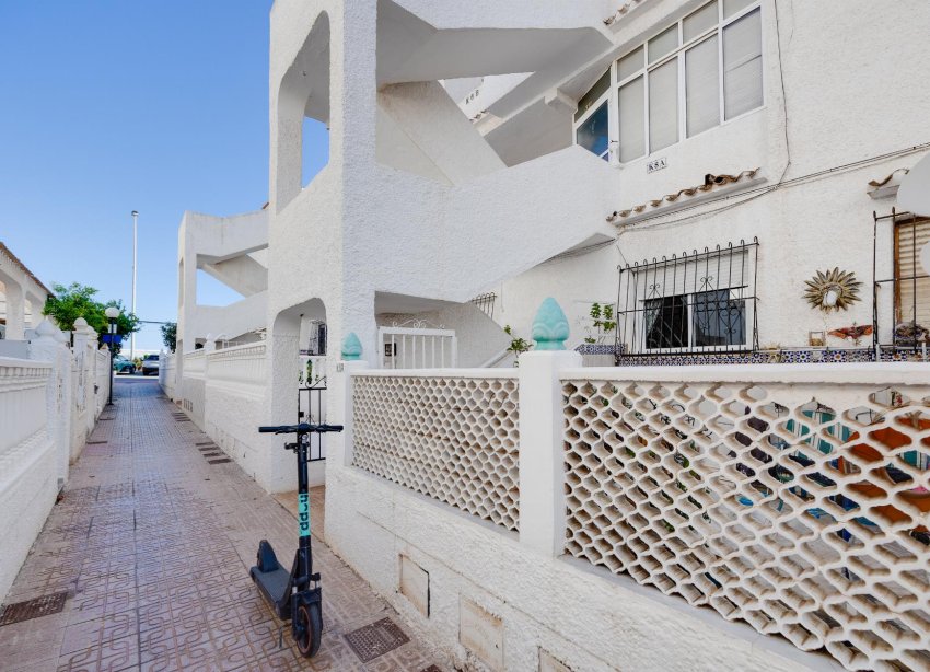 Resale - Bungalow - Torrevieja - playa de los naufragos