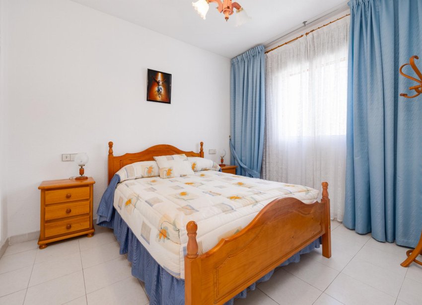 Resale - Bungalow - Torrevieja - playa de los naufragos