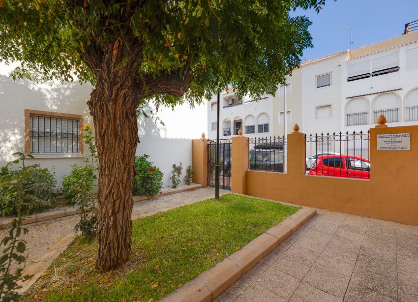 Resale - Bungalow - Torrevieja - playa de los naufragos