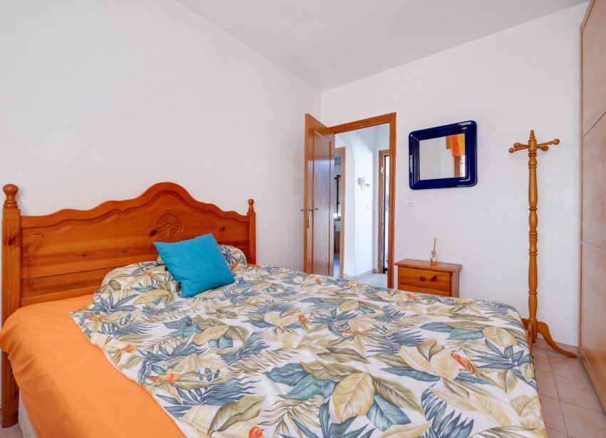 Resale - Bungalow - Torrevieja - playa de los naufragos