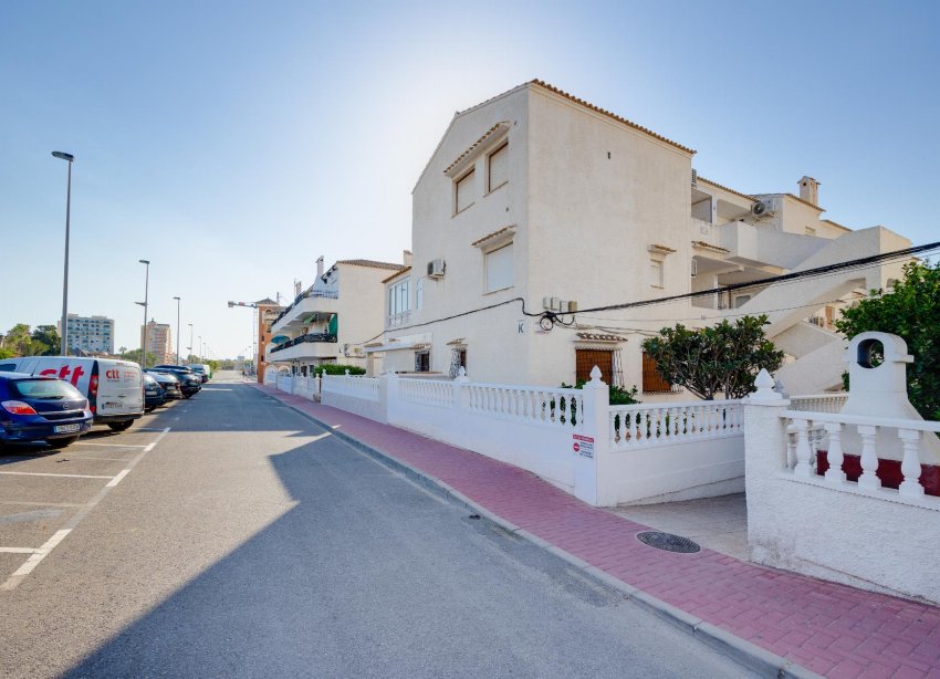 Resale - Bungalow - Torrevieja - playa de los naufragos