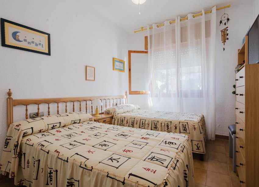 Resale - Bungalow - Torrevieja - playa de los naufragos