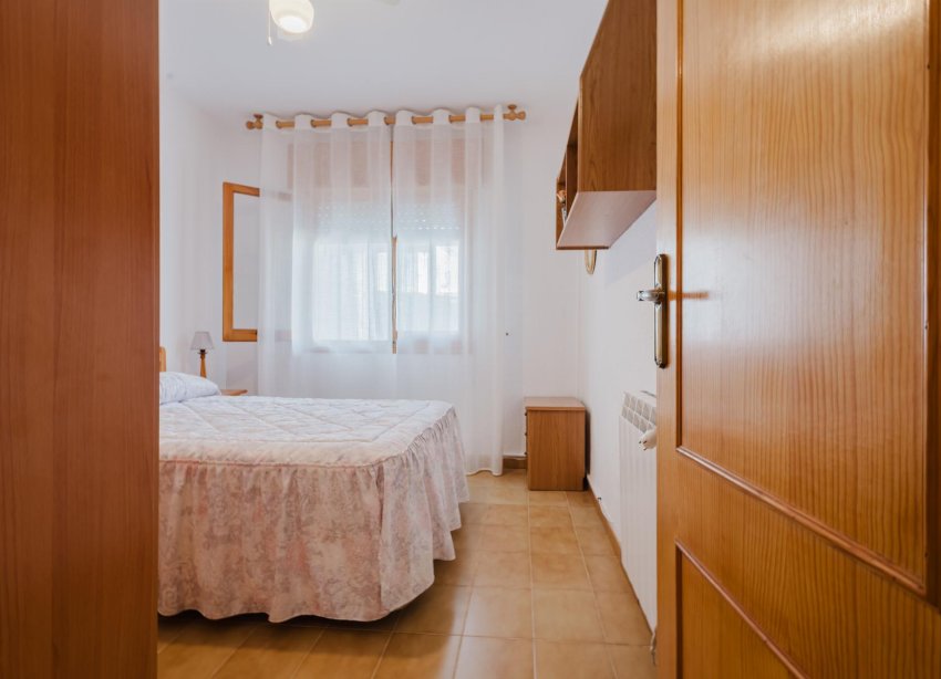 Resale - Bungalow - Torrevieja - playa de los naufragos