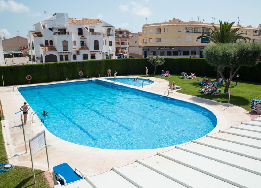 Resale - Bungalow - Torrevieja - playa de los naufragos
