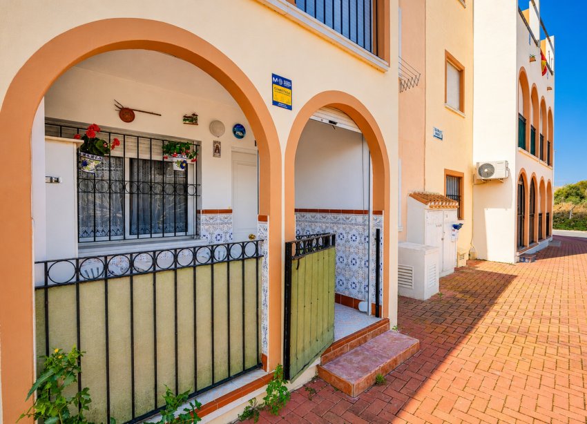 Resale - Bungalow - Torrevieja - playa de los naufragos