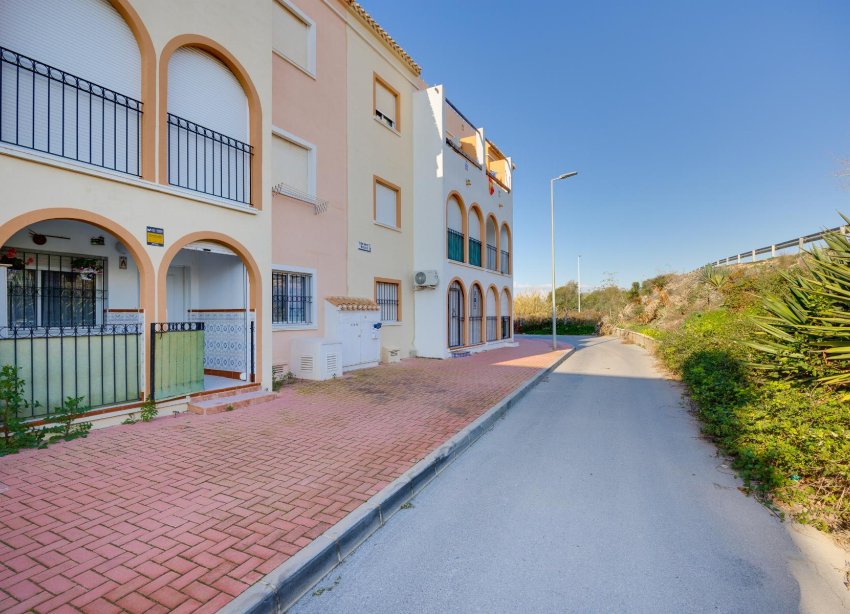 Resale - Bungalow - Torrevieja - playa de los naufragos