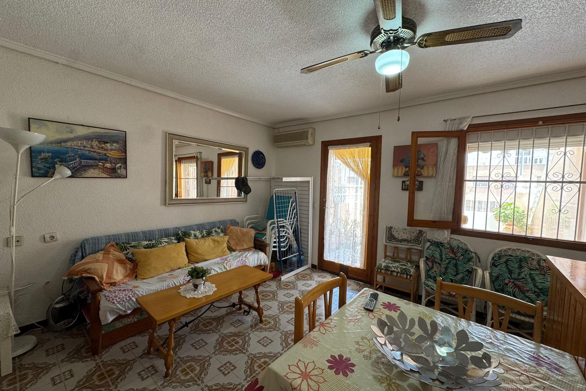 Resale - Bungalow - Torrevieja - Playa de los Naufragos