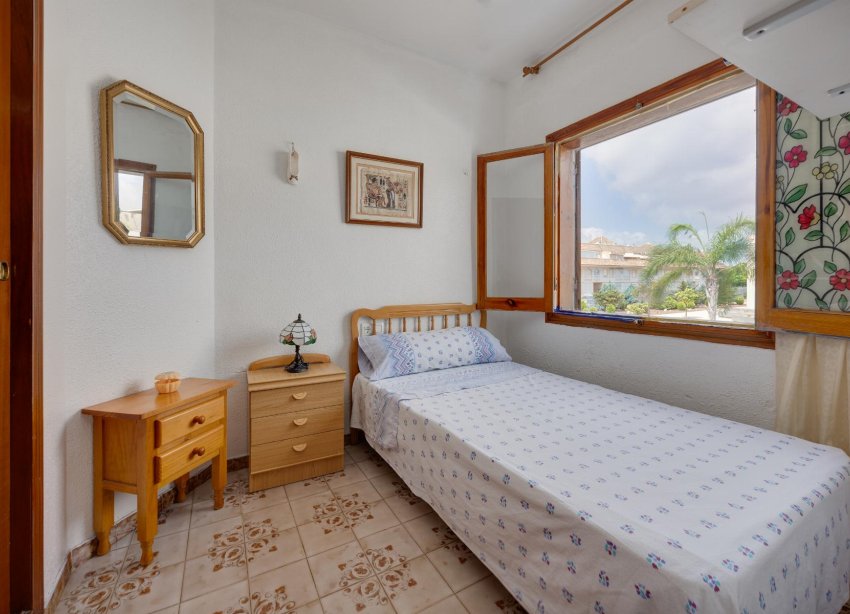 Resale - Bungalow - Torrevieja - Playa del Acequión