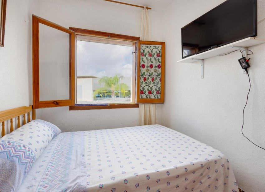 Resale - Bungalow - Torrevieja - Playa del Acequión