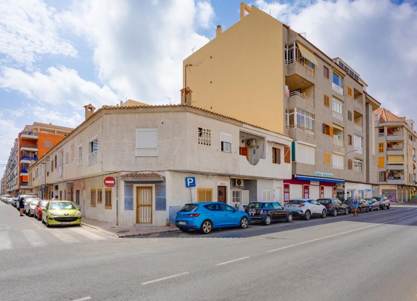 Resale - Bungalow - Torrevieja - Playa del Acequión