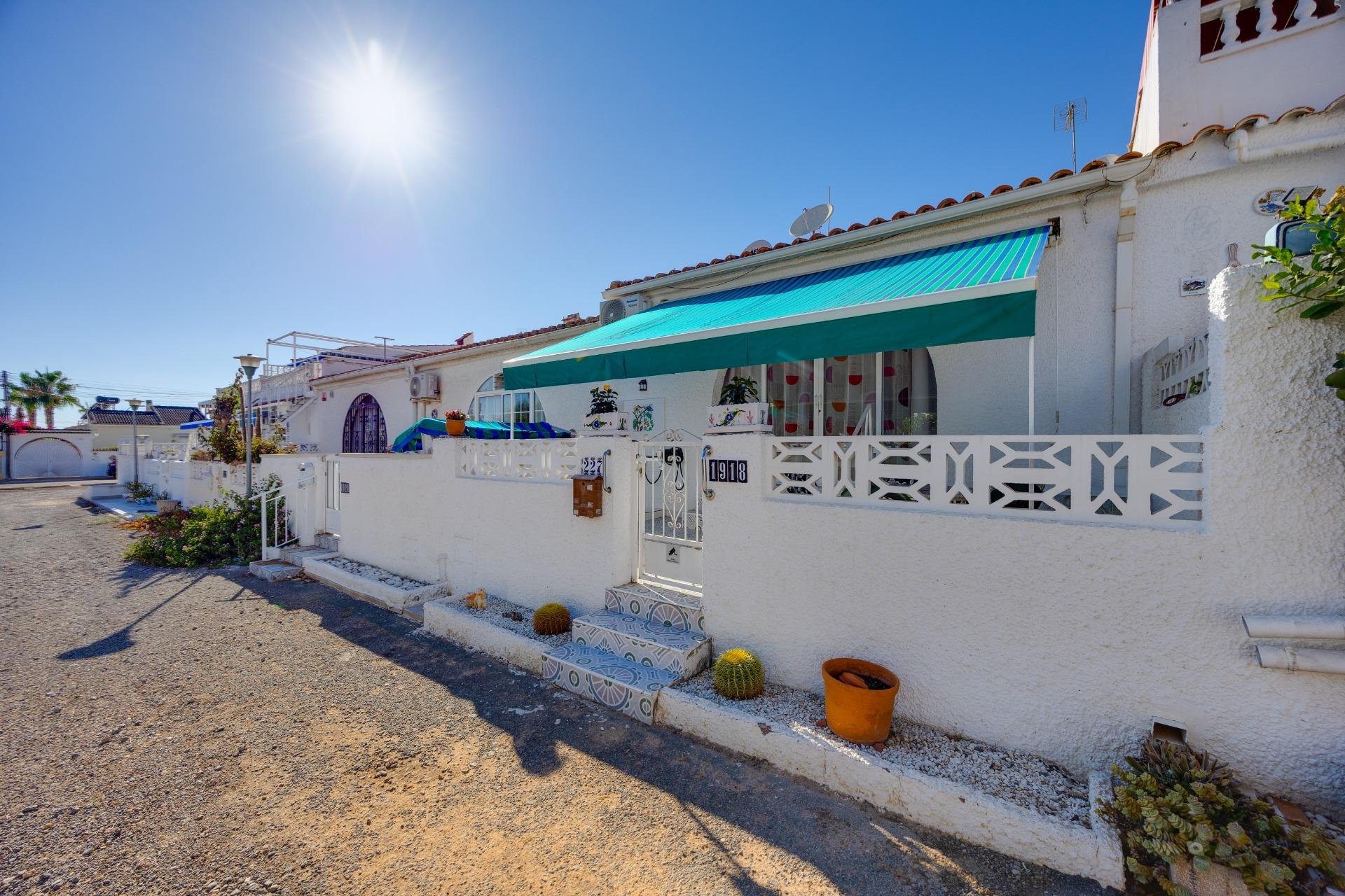 Resale - Bungalow - Torrevieja - San luis