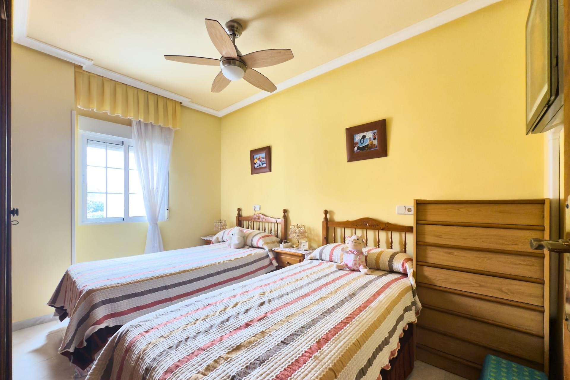 Resale - Bungalow - Torrevieja - Torreblanca