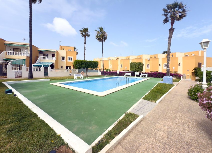Resale - Bungalow - Torrevieja - Torreblanca