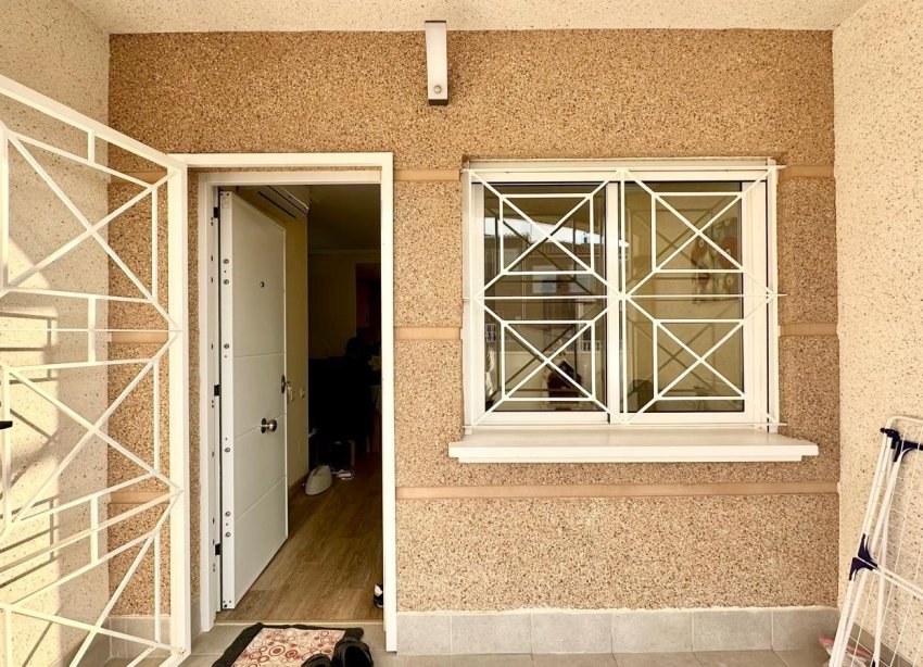 Resale - Bungalow - Torrevieja - Torreblanca