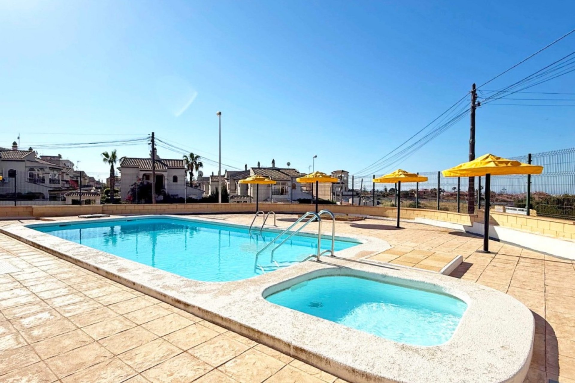 Resale - Bungalow - Torrevieja - Torrelamata - La Mata