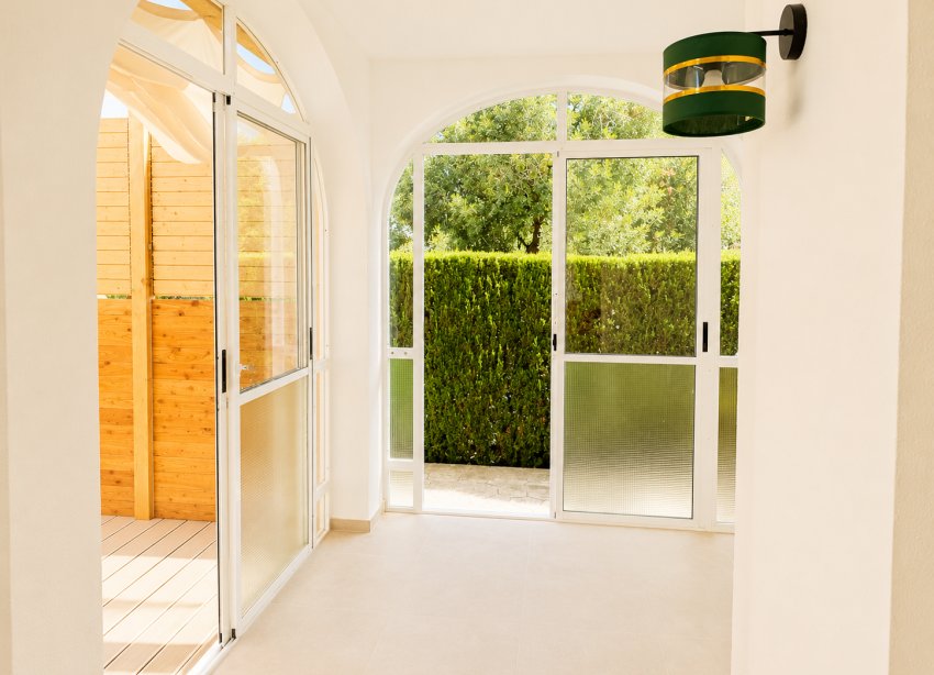 Resale - Bungalow - Torrevieja