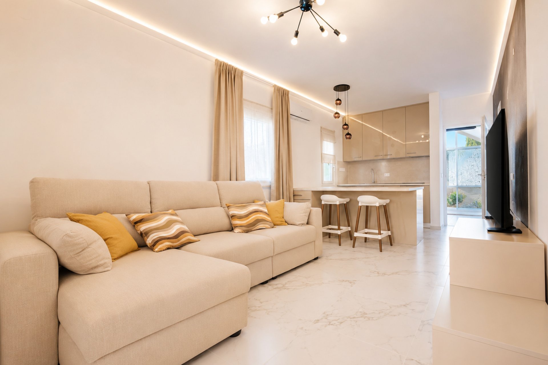 Resale - Bungalow - Torrevieja
