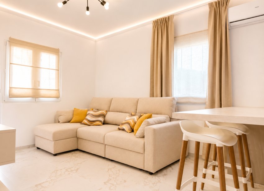 Resale - Bungalow - Torrevieja