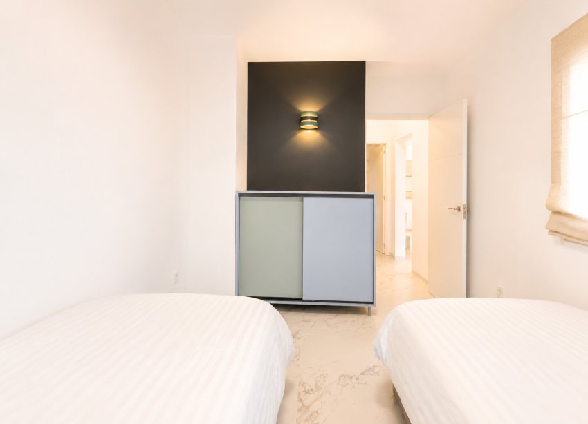 Resale - Bungalow - Torrevieja