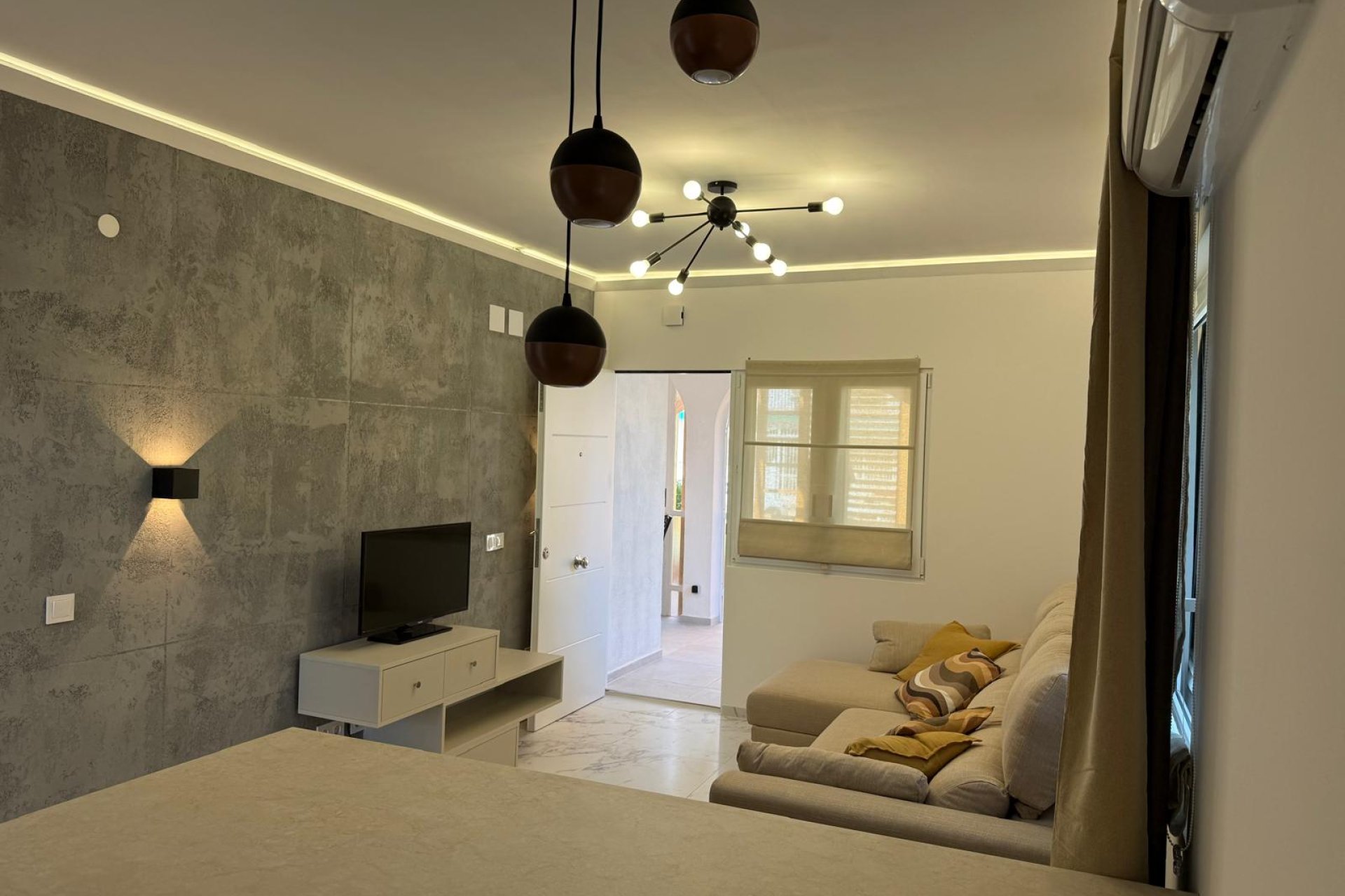 Resale - Bungalow - Torrevieja